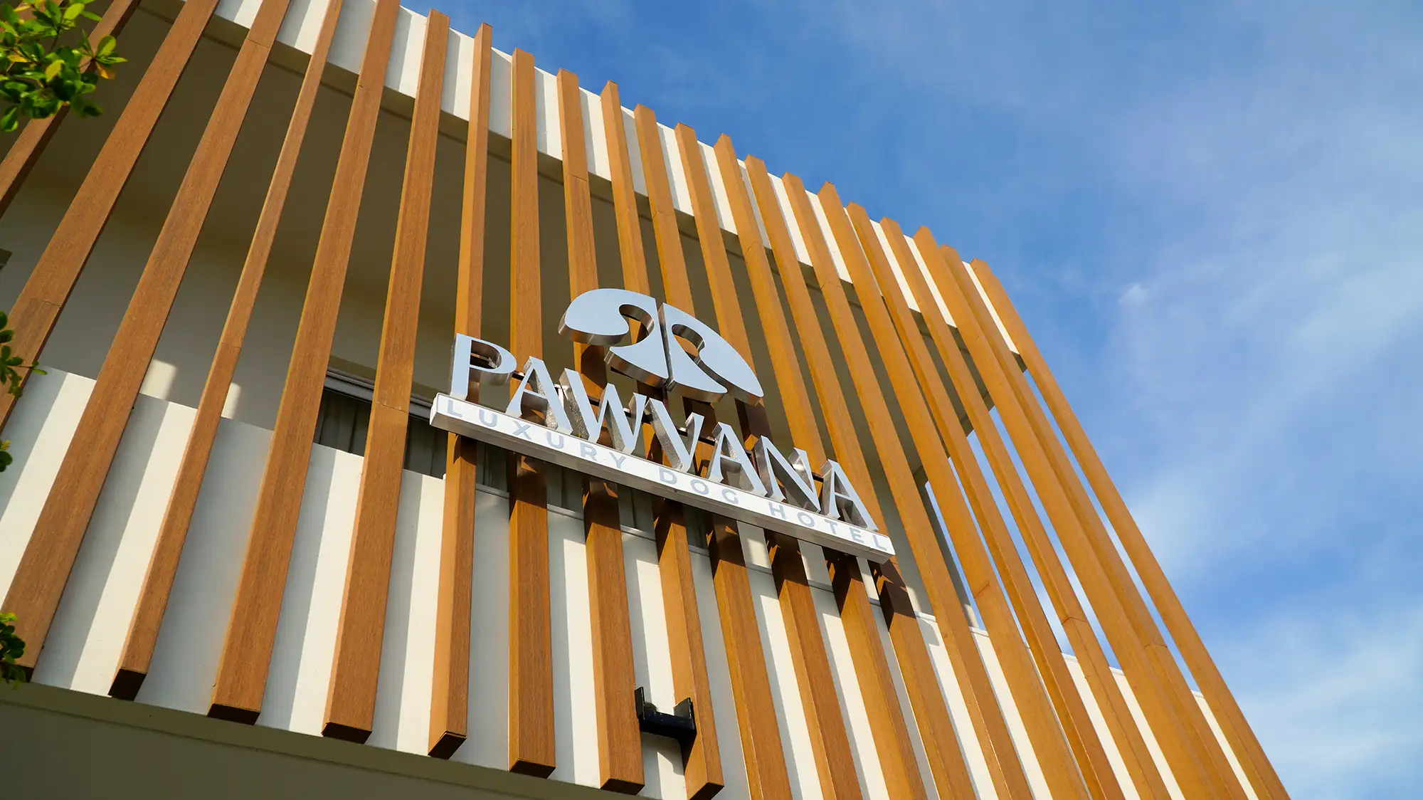 pawvanaing